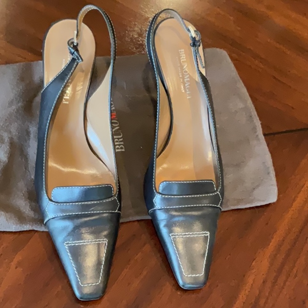 Bruno Magli Slingback